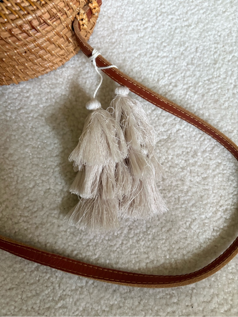 NWT Rattan Handcrafted Mother Of Pearl Shell Round Bucket bag Crossbody - Picture 11 of 16